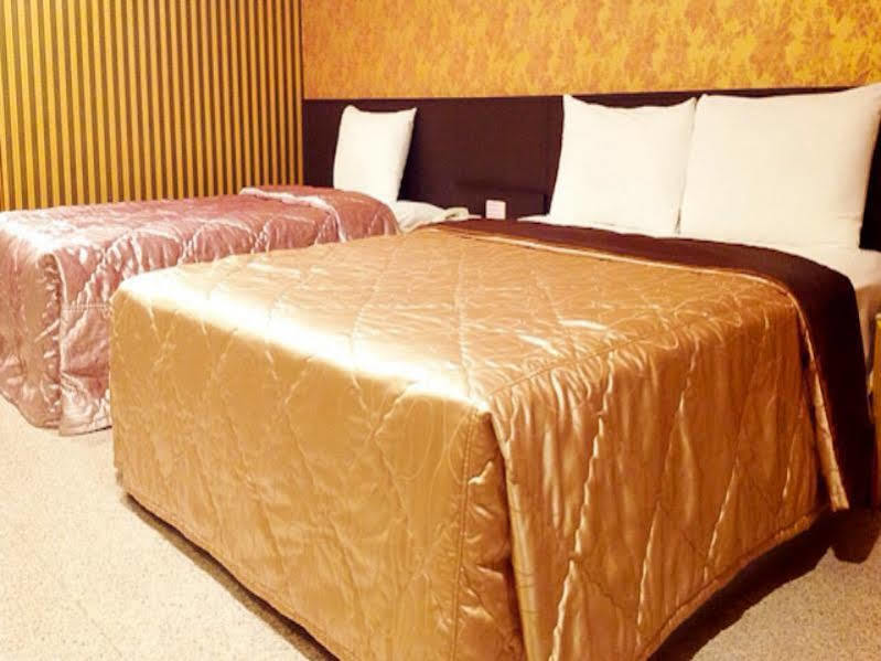Jing Dian Business Hotel Taoyuan Exteriör bild